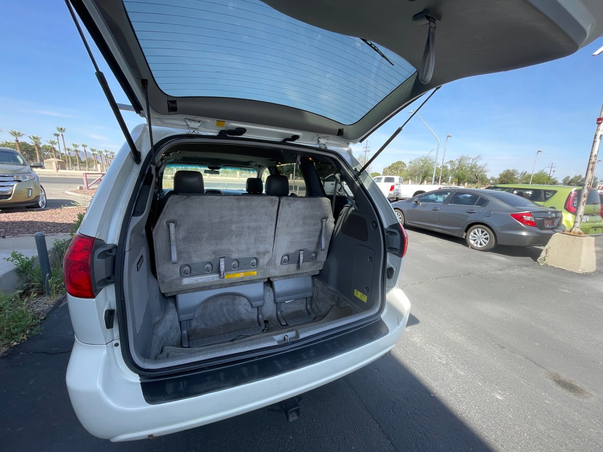 Used 2007 Toyota Sienna XLE FWD image 22
