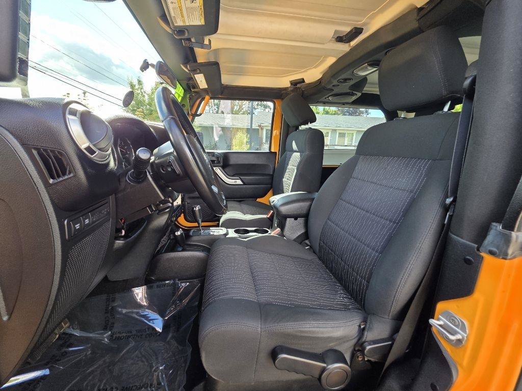 Used 2012 Jeep Wrangler Rubicon AWD/4WD image 13