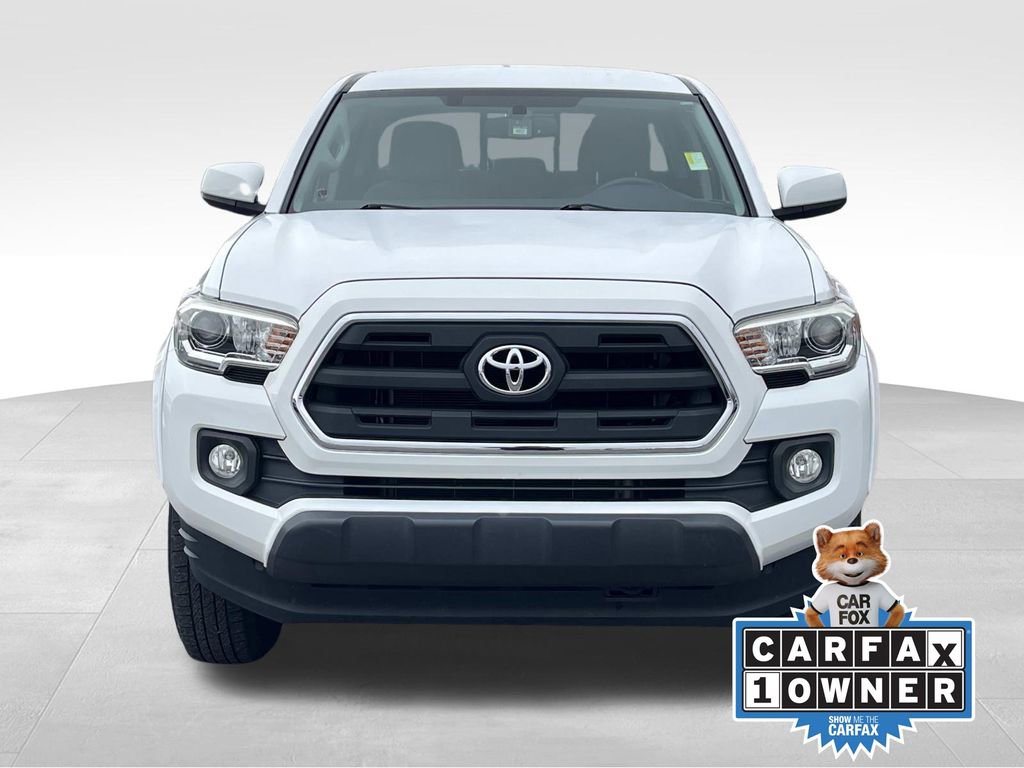 Used 2017 Toyota Tacoma SR5 w/ Tow Package image 9