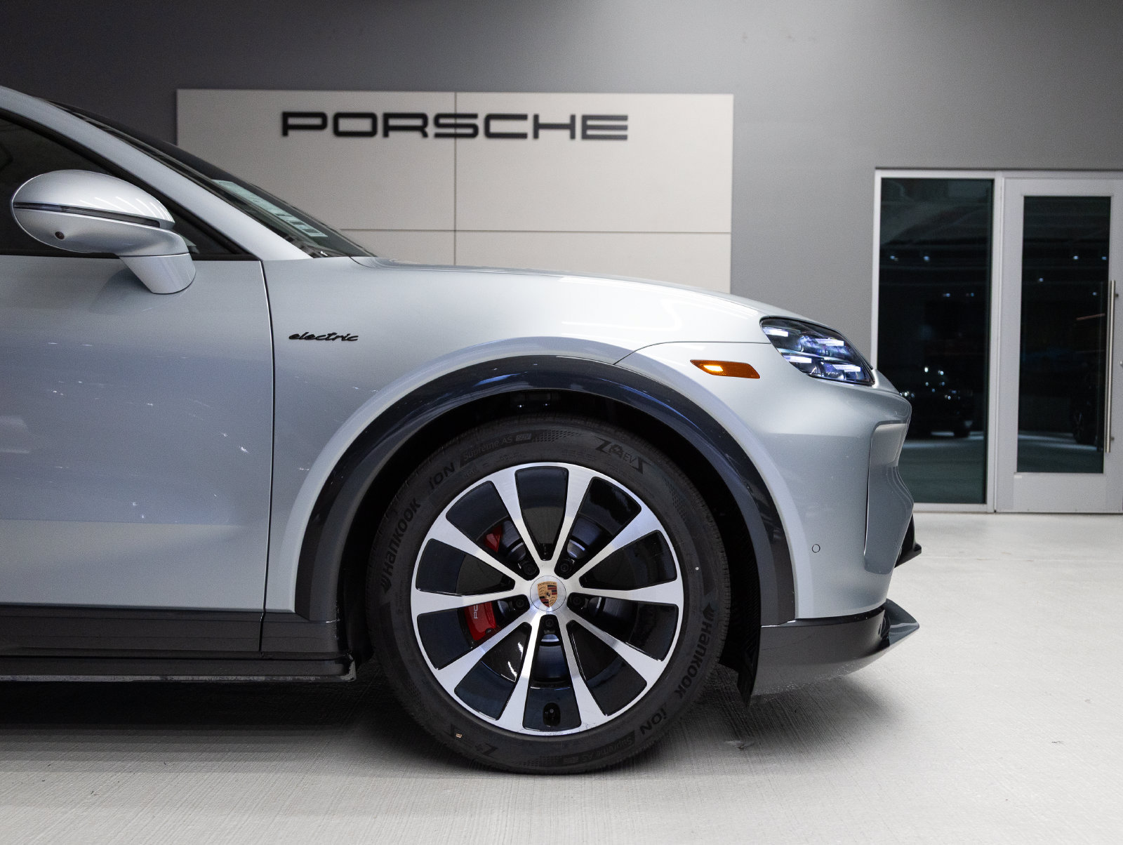New 2026 Porsche Cayenne S AWD/4WD image 11