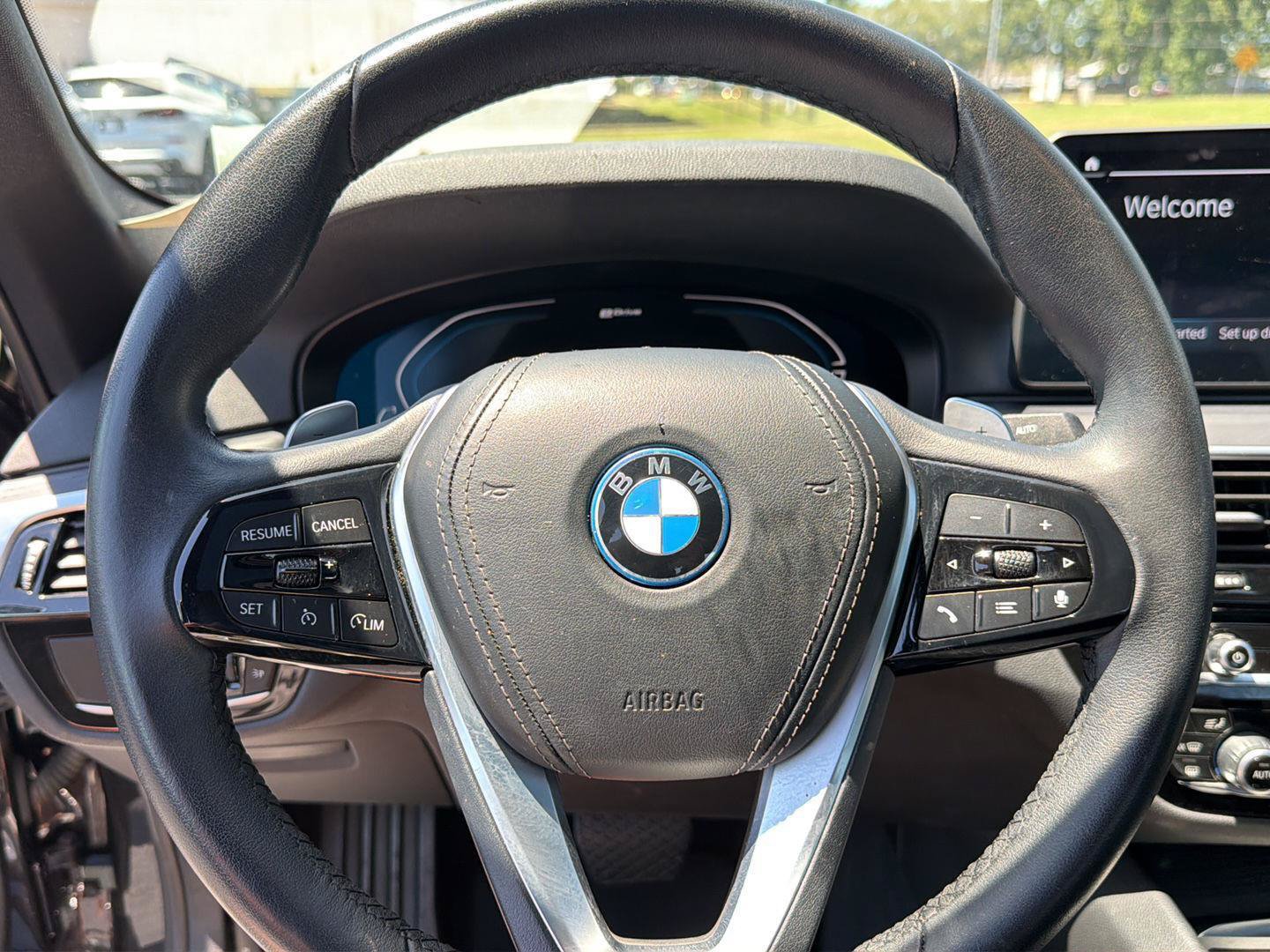 Used 2023 BMW 530e w/ Premium Package RWD image 19