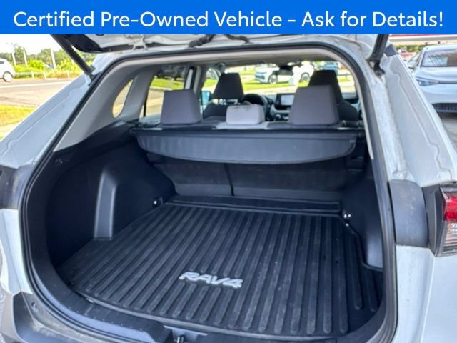 Used 2022 Toyota RAV4 XLE w/ Convenience Package AWD/4WD image 21