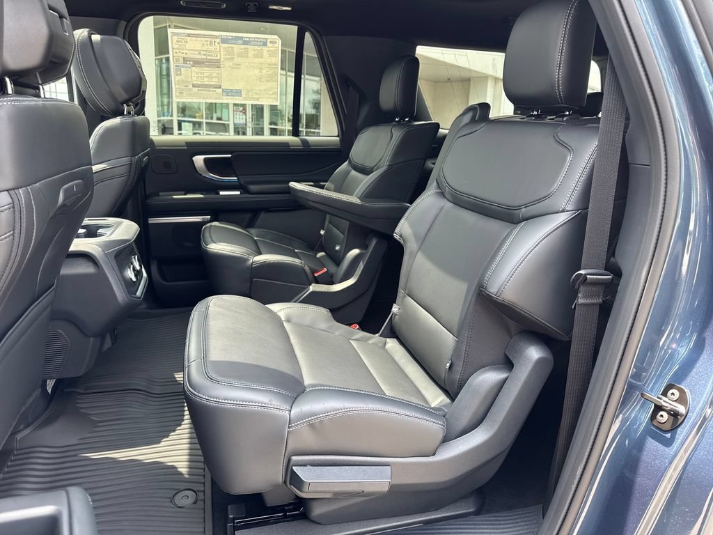 New 2027 Ford Expedition Max Platinum w/ Stealth Appearance Package AWD/4WD image 14