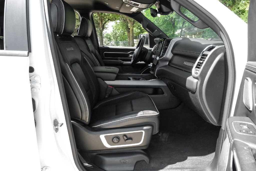 Used 2023 RAM 1500 Laramie AWD/4WD image 51