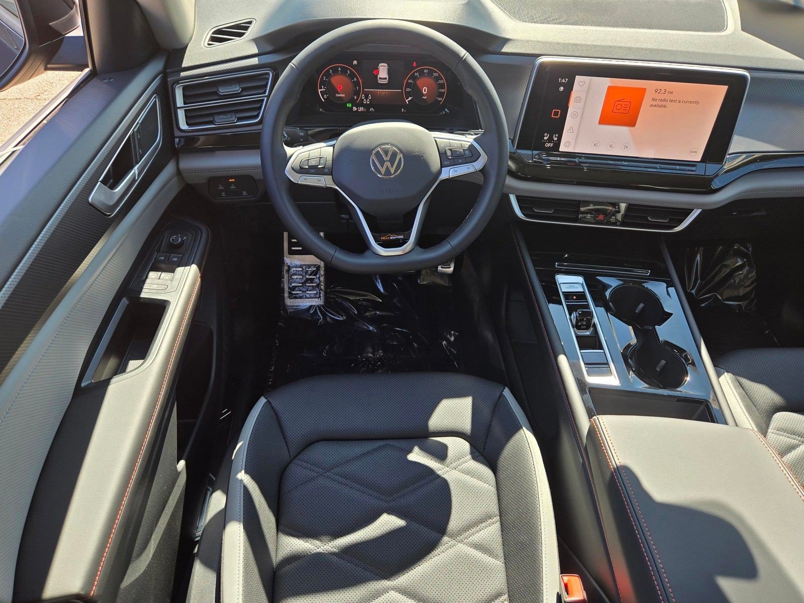 New 2026 Volkswagen Atlas Peak Edition AWD/4WD image 10