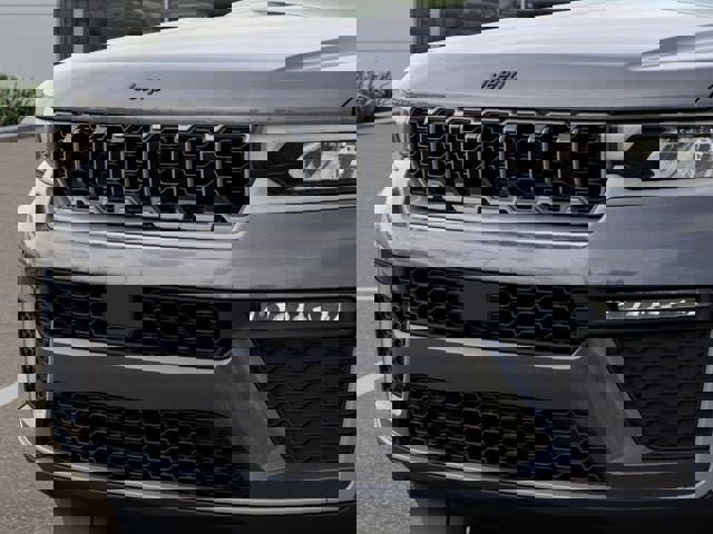 New 2026 Jeep Grand Cherokee Limited w/ Limited Altitude Package image 11