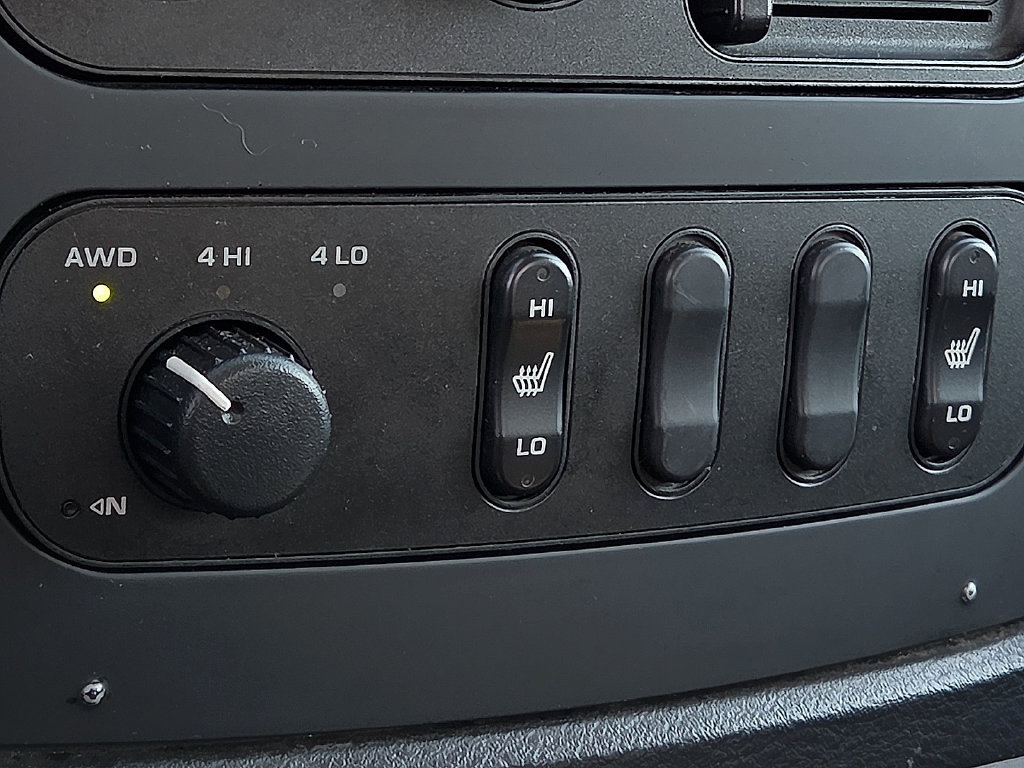 Used 2005 Dodge Ram 1500 Truck SLT AWD/4WD image 12
