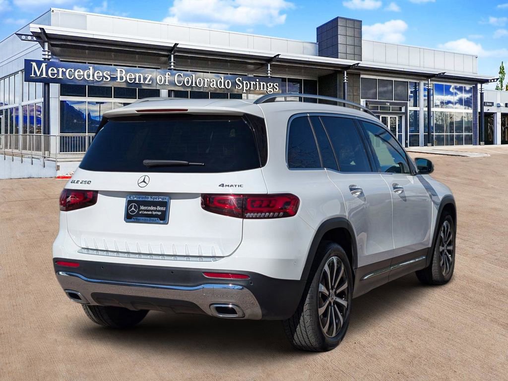 Used 2023 Mercedes-Benz GLB 250 4MATIC image 7