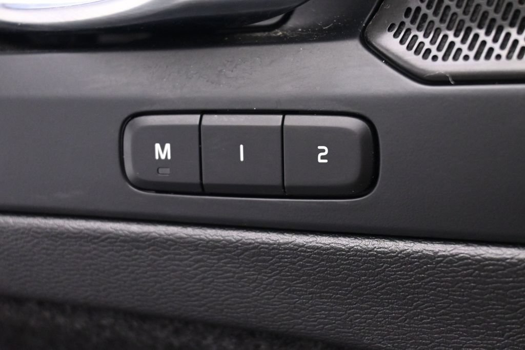 Used 2023 Volvo C40 P8 Recharge Ultimate AWD/4WD image 43
