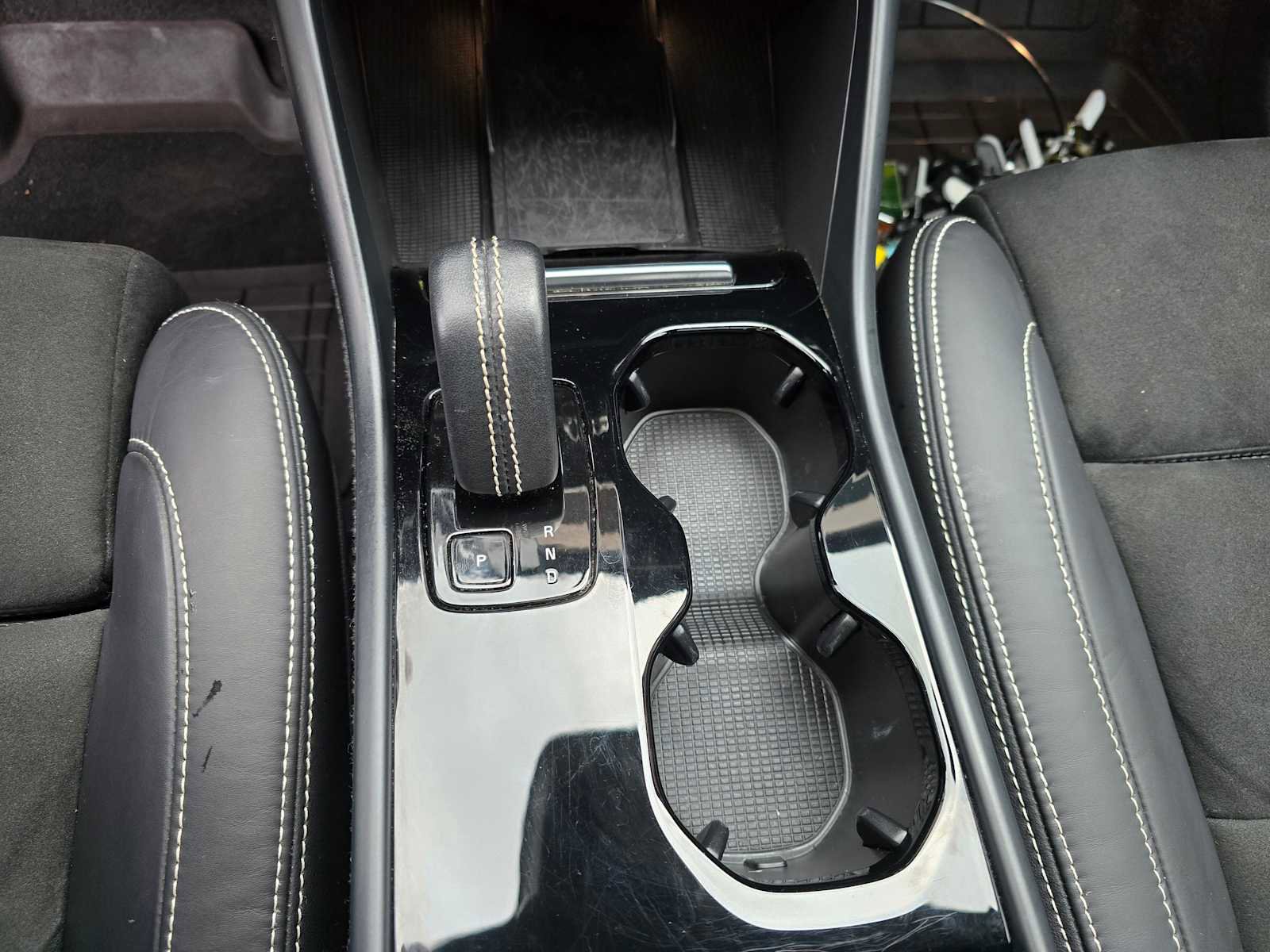 Certified 2022 Volvo XC40 P8 Recharge Ultimate image 44