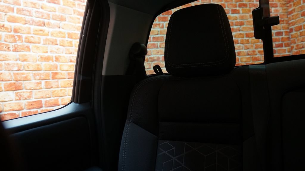 Used 2025 Nissan Frontier SV w/ SV Convenience Package AWD/4WD image 57