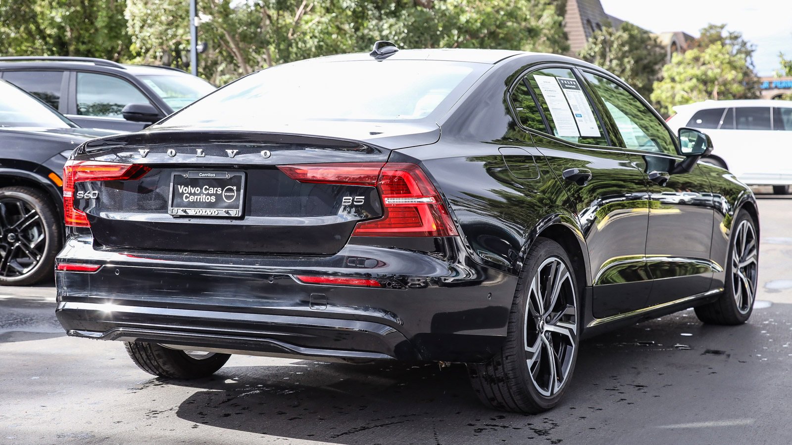 Used 2024 Volvo S60 B5 Plus image 9