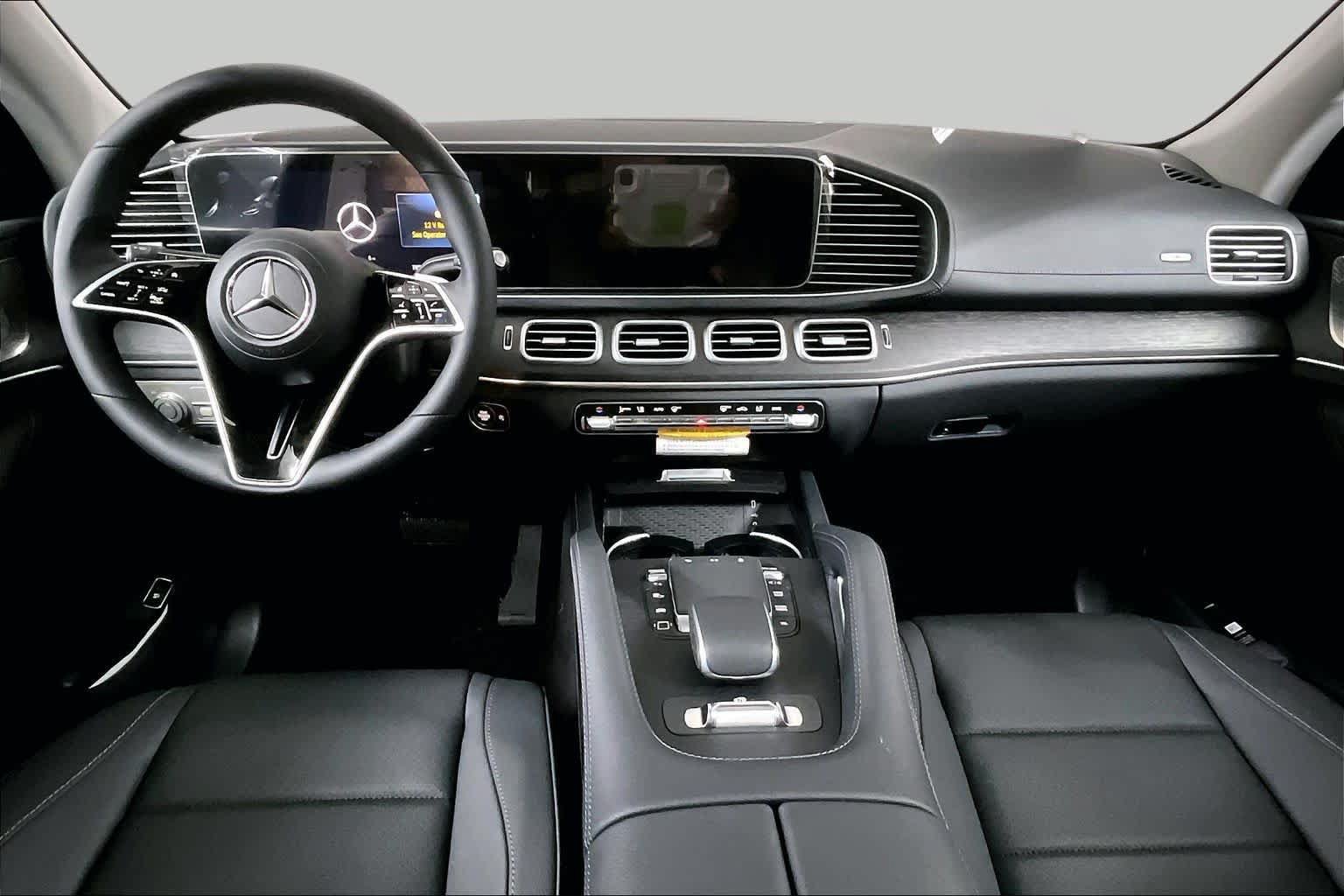 New 2026 Mercedes-Benz GLS 450 4MATIC image 8