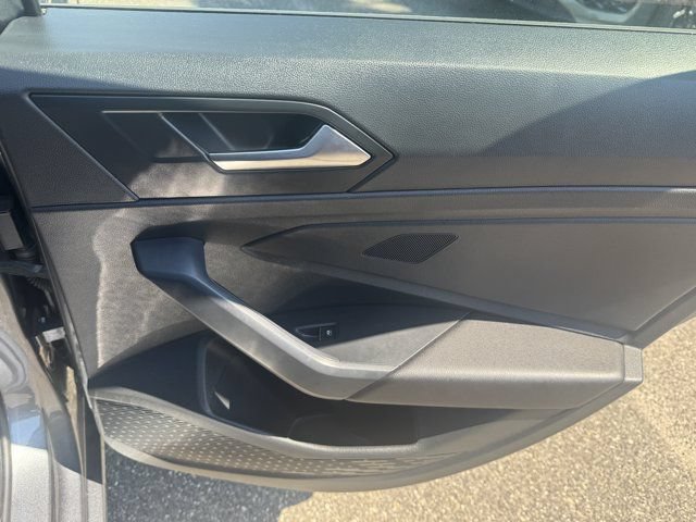Used 2023 Volkswagen Jetta SE w/ Panoramic Sunroof Package FWD image 33