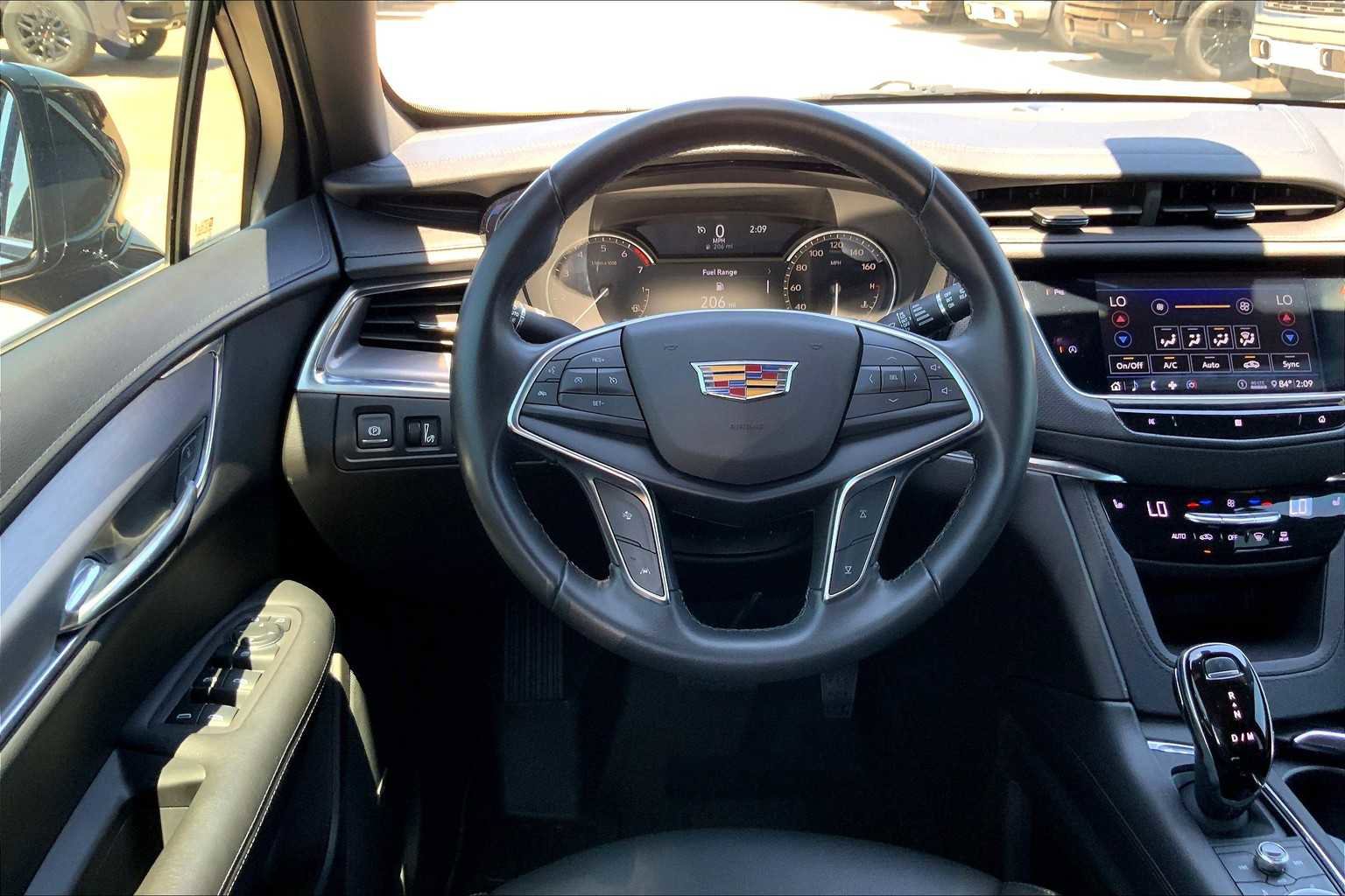Used 2020 Cadillac XT5 Luxury FWD image 6