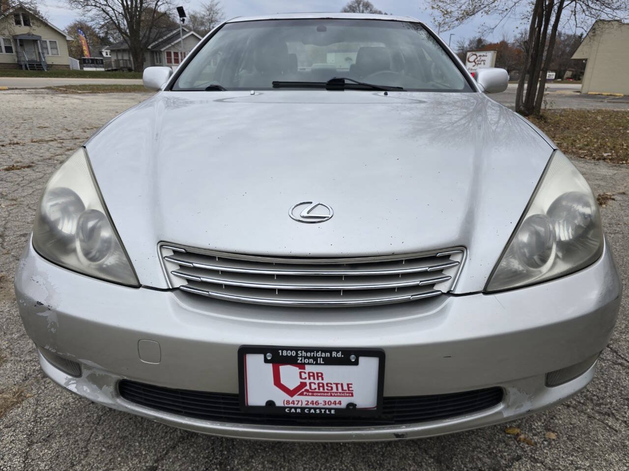 Used 2002 Lexus ES 330 w/ Premium Pkg FWD image 2