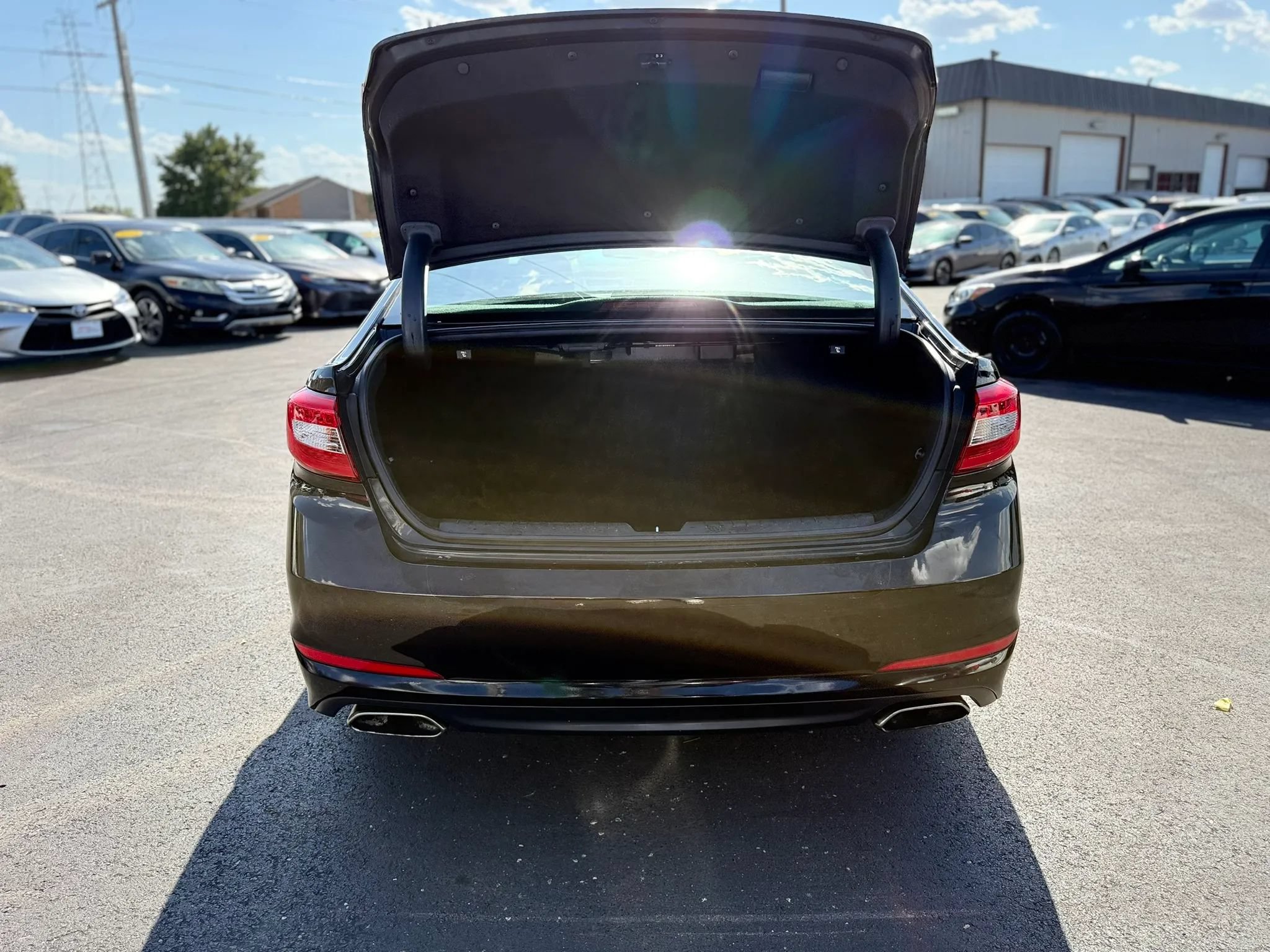 Used 2015 Hyundai Sonata Limited w/ Cargo Package FWD image 34