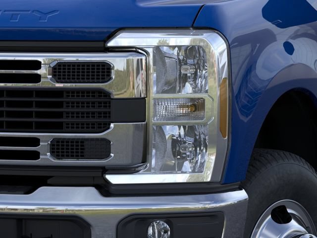 New 2026 Ford F350 XLT AWD/4WD image 18