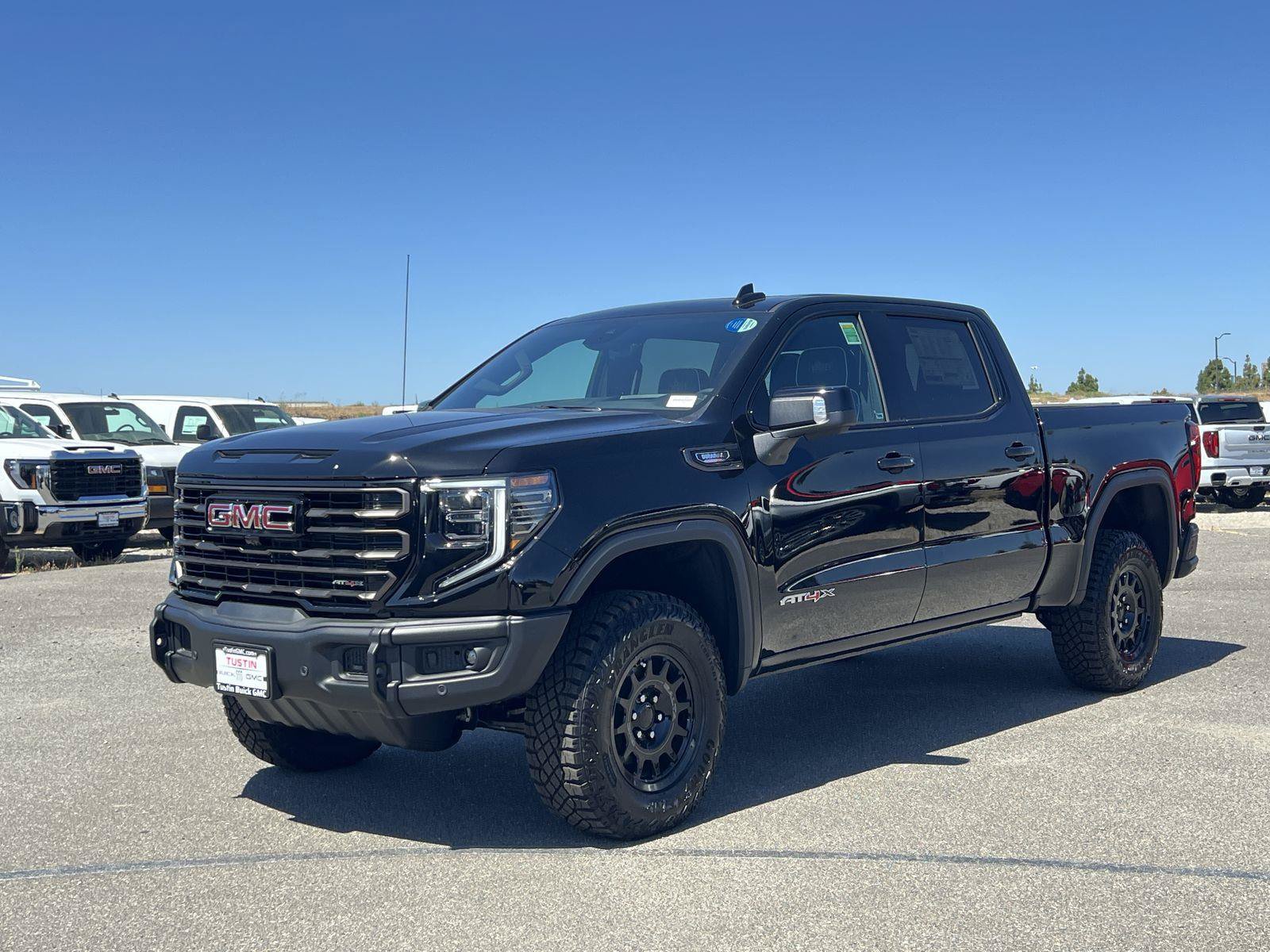New 2026 GMC Sierra 1500 AT4X w/ AT4X AEV Edition AWD/4WD image 7