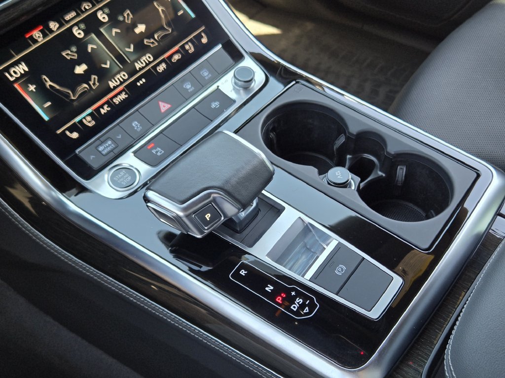 Certified 2024 Audi Q8 Premium Plus AWD/4WD image 24