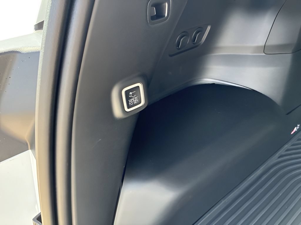 New 2026 Jeep Cherokee Limited AWD/4WD image 17