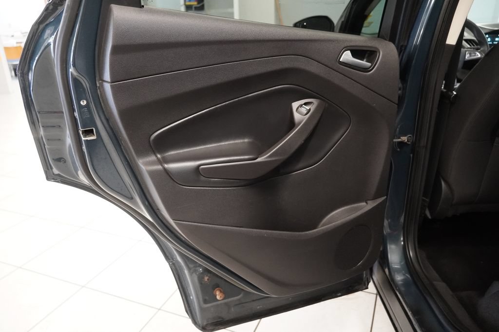Used 2019 Ford Escape SE AWD/4WD image 25
