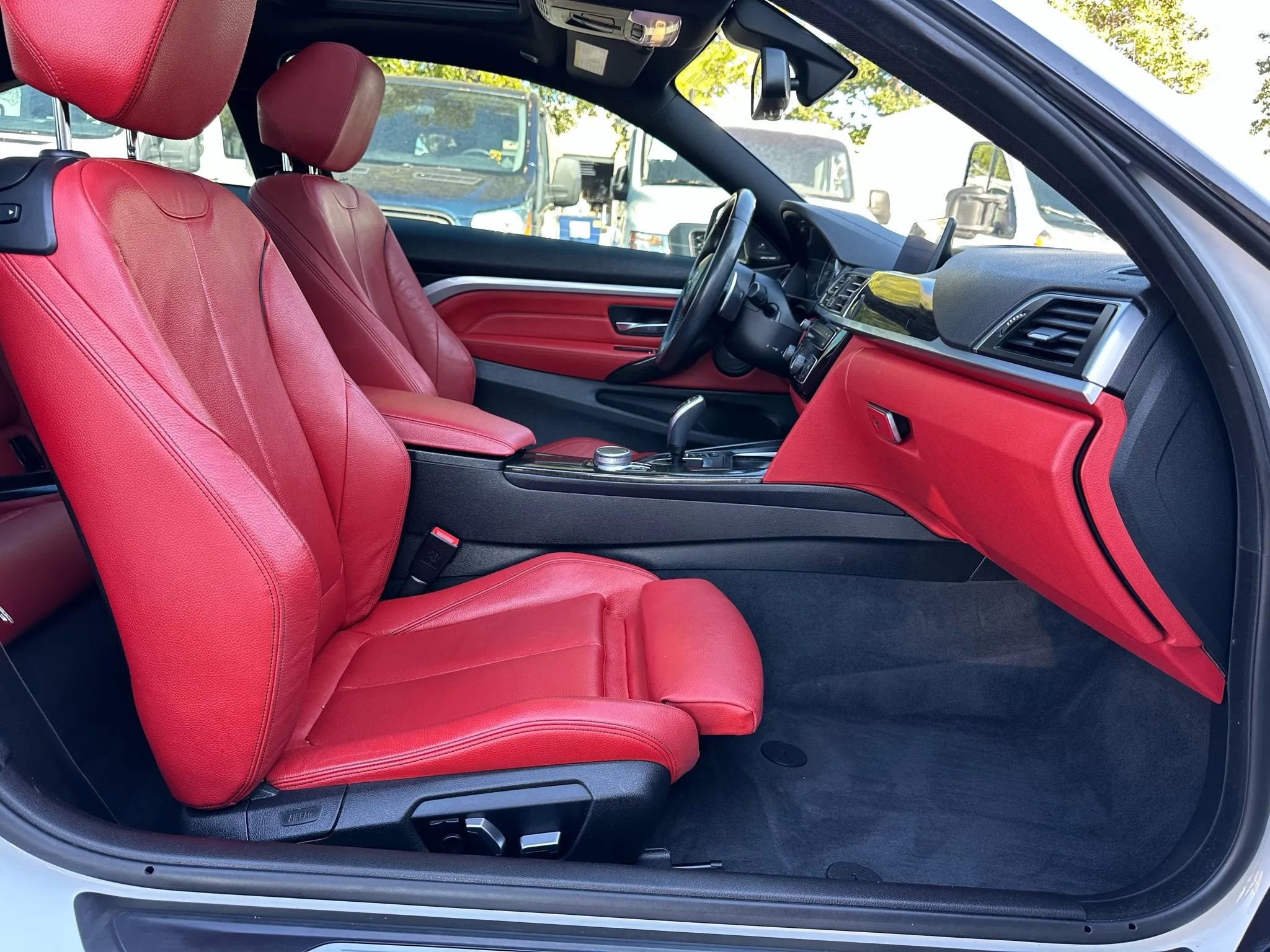 Used 2020 BMW 440i xDrive Coupe w/ M Sport Package image 21