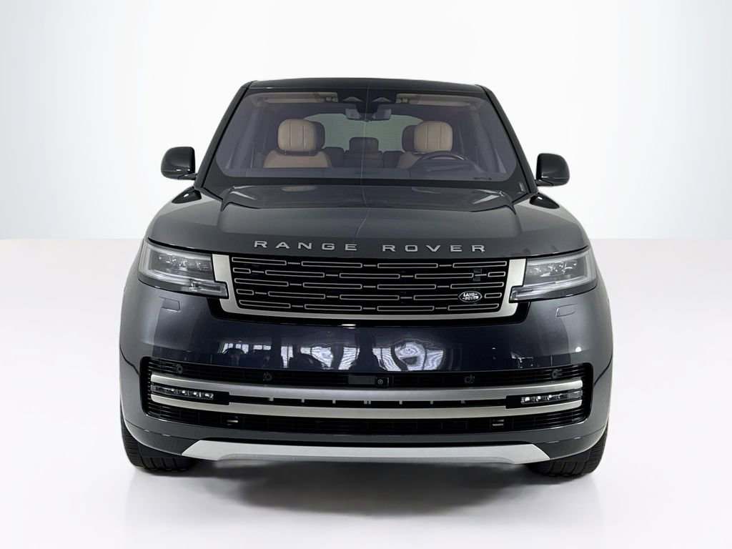 Used 2023 Land Rover Range Rover SE image 8