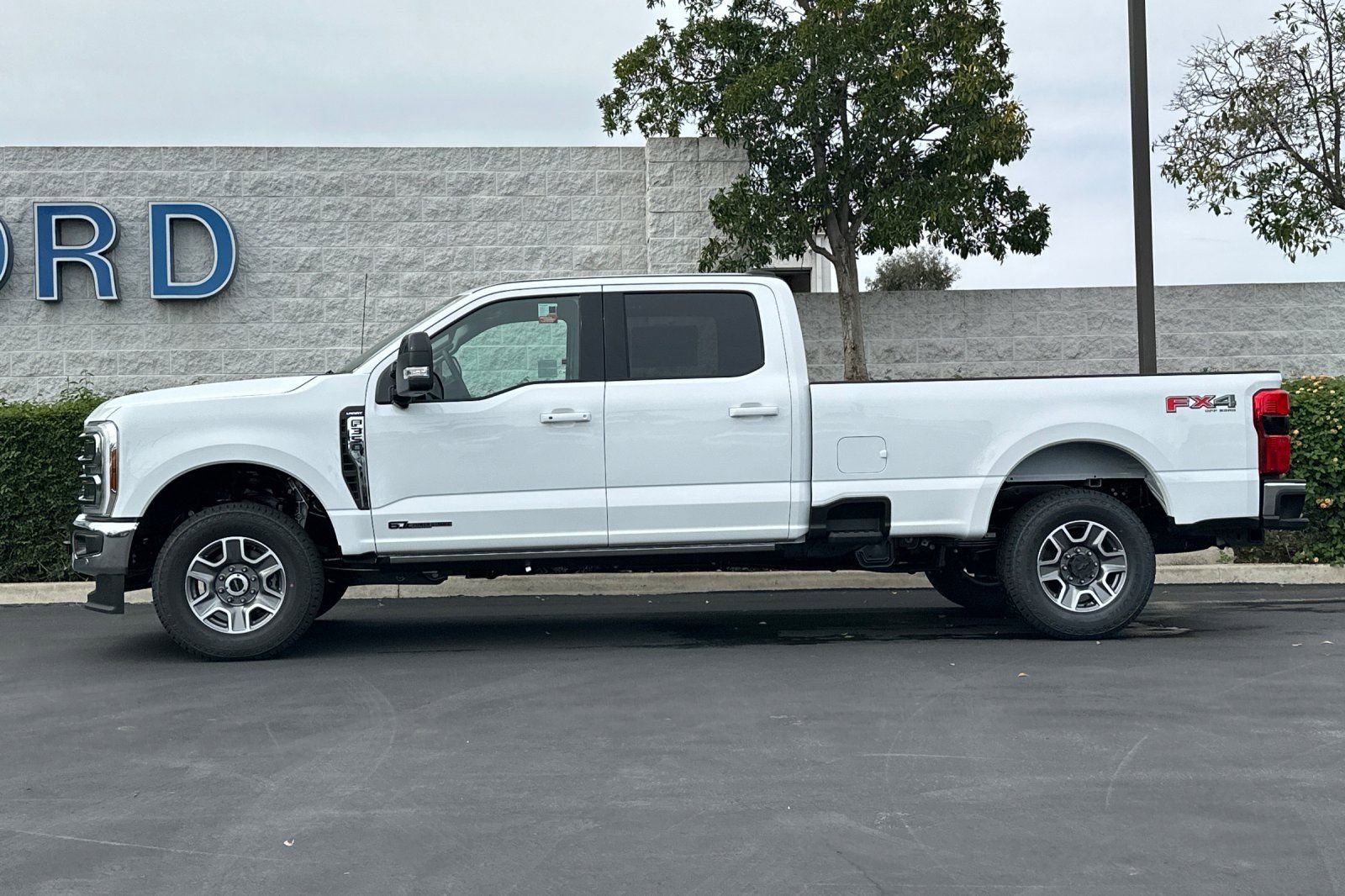 New 2026 Ford F350 Lariat w/ Lariat Ultimate Package image 7