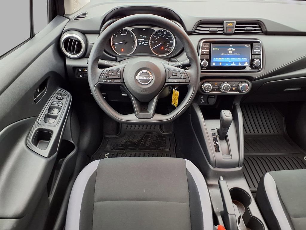 Used 2025 Nissan Versa S w/ Trunk Package image 4