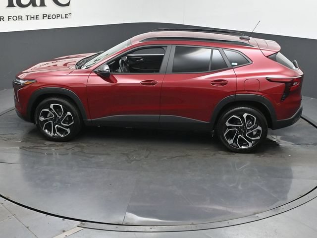 Used 2025 Chevrolet Trax RS FWD image 47