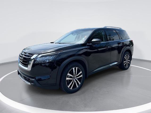 Certified 2025 Nissan Pathfinder Platinum