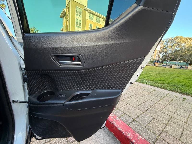 Used 2019 Toyota C-HR LE FWD image 37
