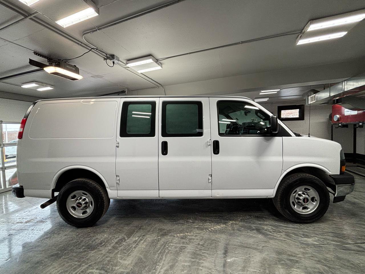Used 2021 GMC Savana 2500 w/ Driver Convenience Package RWD image 13