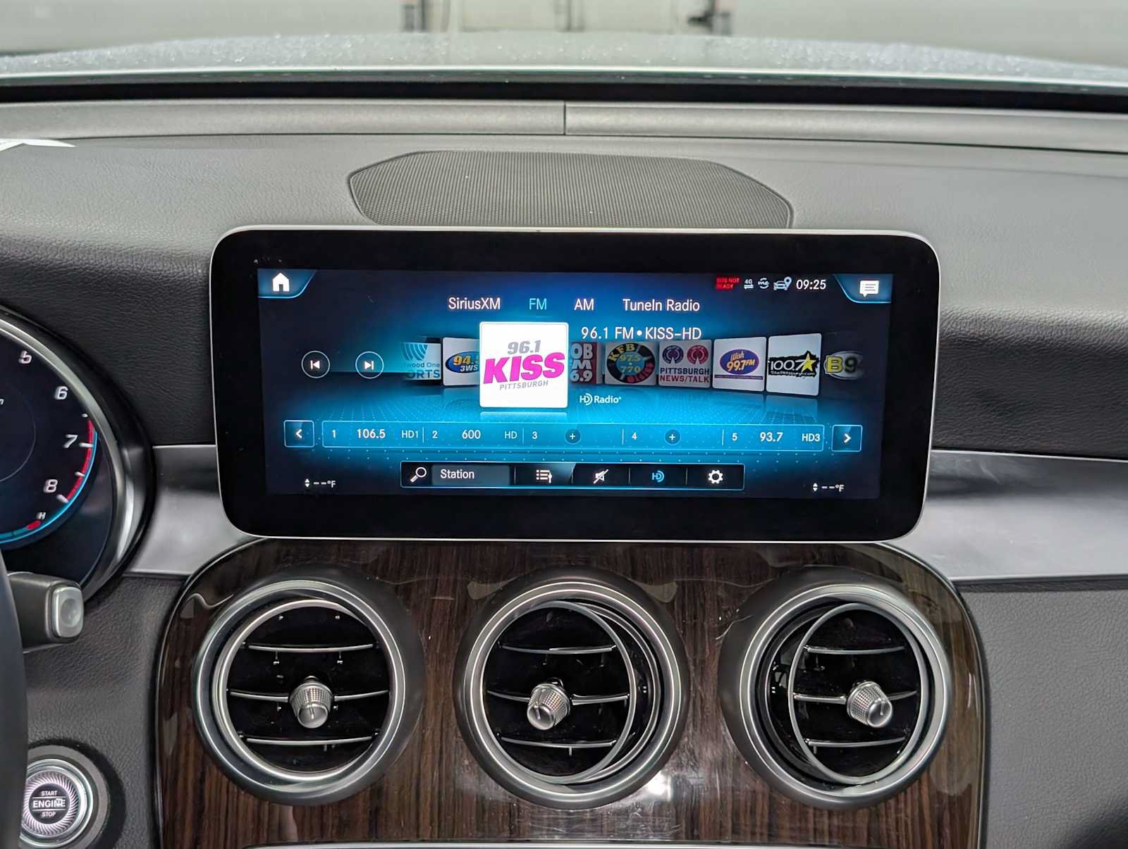 Certified 2020 Mercedes-Benz GLC 300 4MATIC image 19