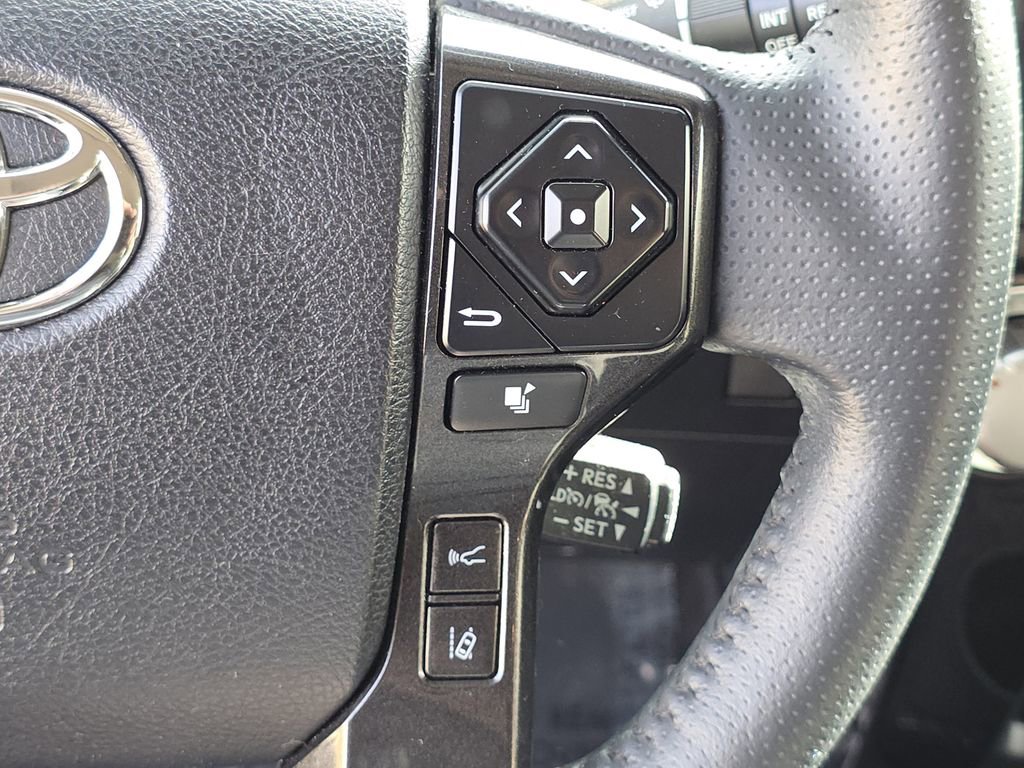 Used 2022 Toyota 4Runner TRD Off-Road Premium w/ Moonroof Package image 29