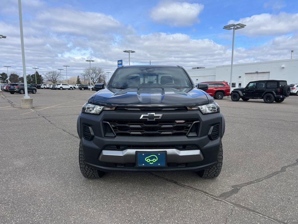 Used 2024 Chevrolet Colorado Trail Boss w/ Advanced Trailering Package image 2