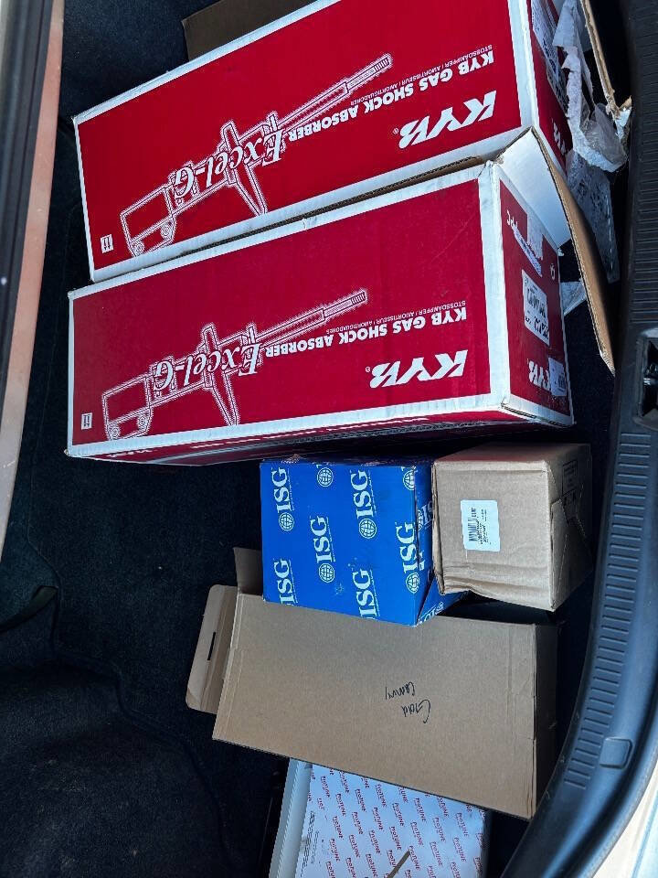 Used 2011 Toyota Camry LE image 23