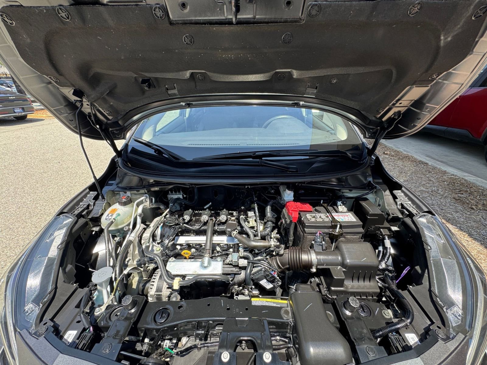 Used 2025 Nissan Versa SV FWD image 31