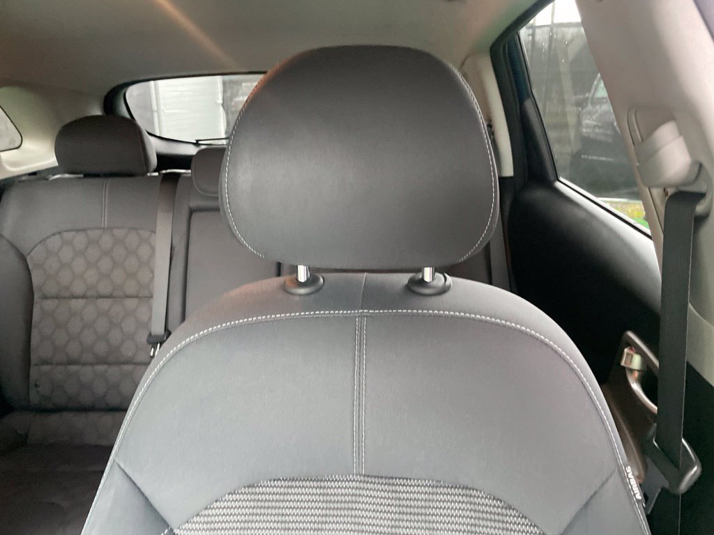 Used 2018 Kia Niro LX FWD image 12