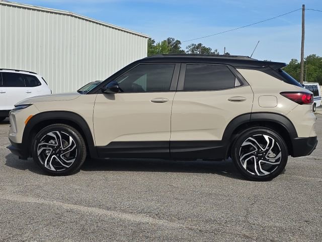 Used 2026 Chevrolet TrailBlazer RS w/ Convenience Package FWD image 2