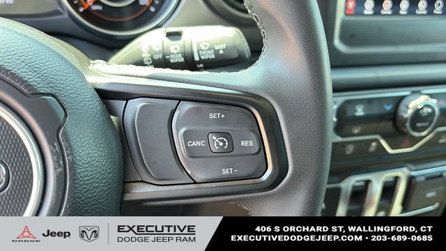 Used 2023 Jeep Wrangler Sport AWD/4WD image 12