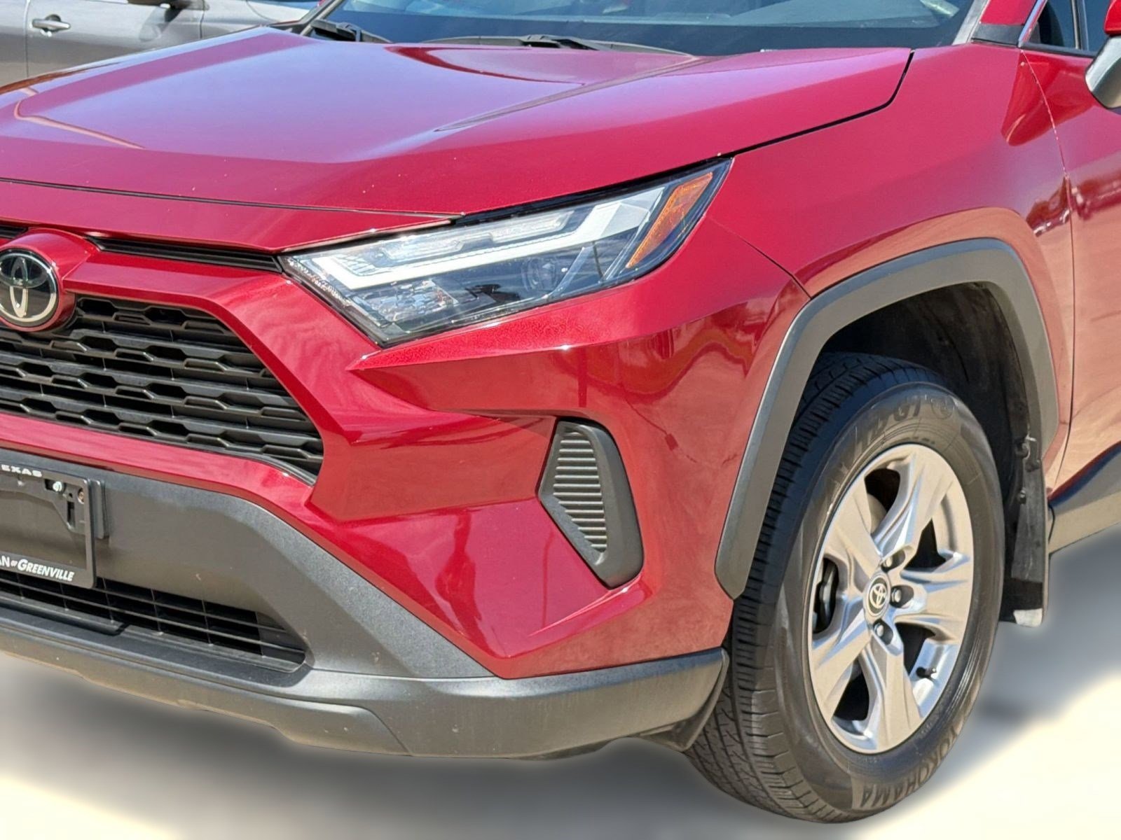 Used 2022 Toyota RAV4 XLE w/ Convenience Package image 11