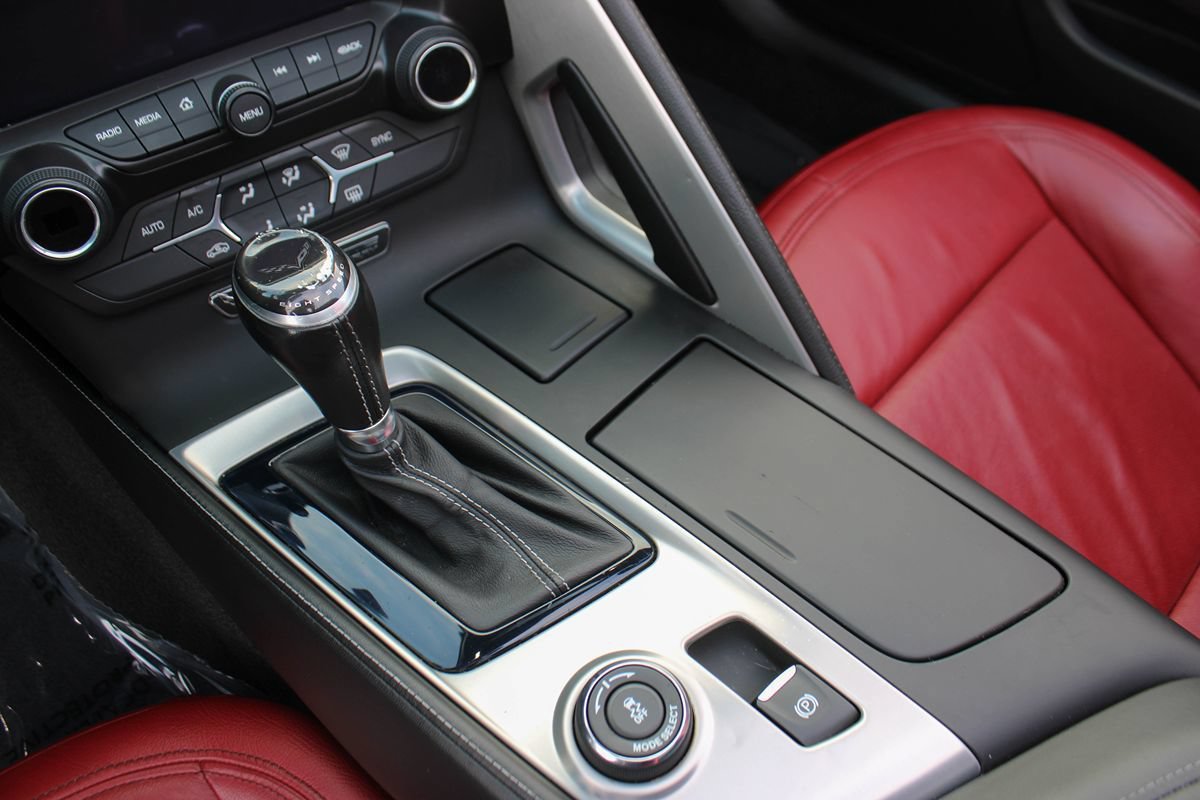 Used 2019 Chevrolet Corvette Stingray Coupe w/ 1LT RWD image 22
