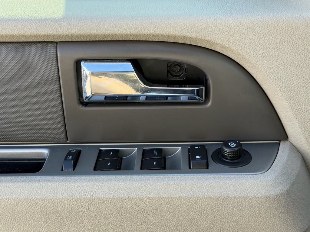 Used 2012 Ford Expedition EL XLT RWD image 27