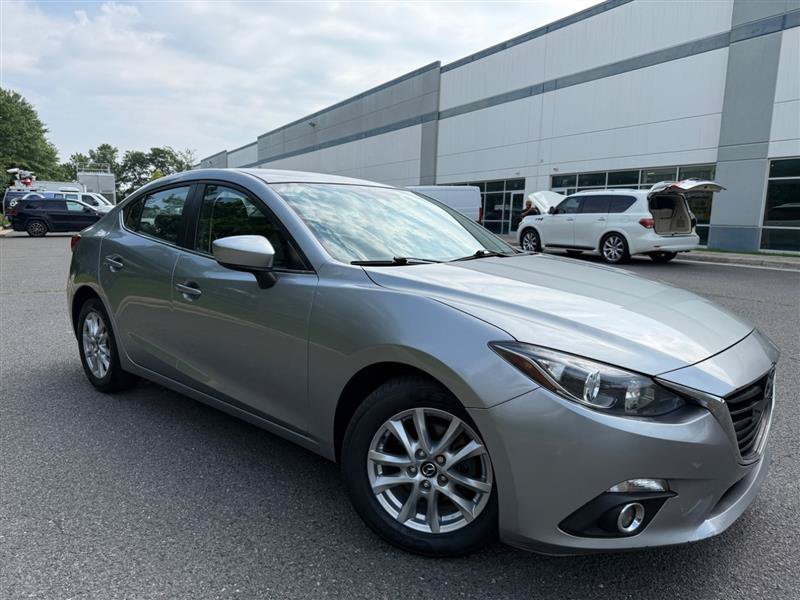 Used 2014 MAZDA MAZDA3 i Touring w/ Technology Package FWD image 11