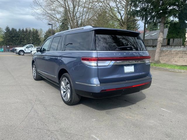 Certified 2023 Lincoln Navigator L Reserve image 3