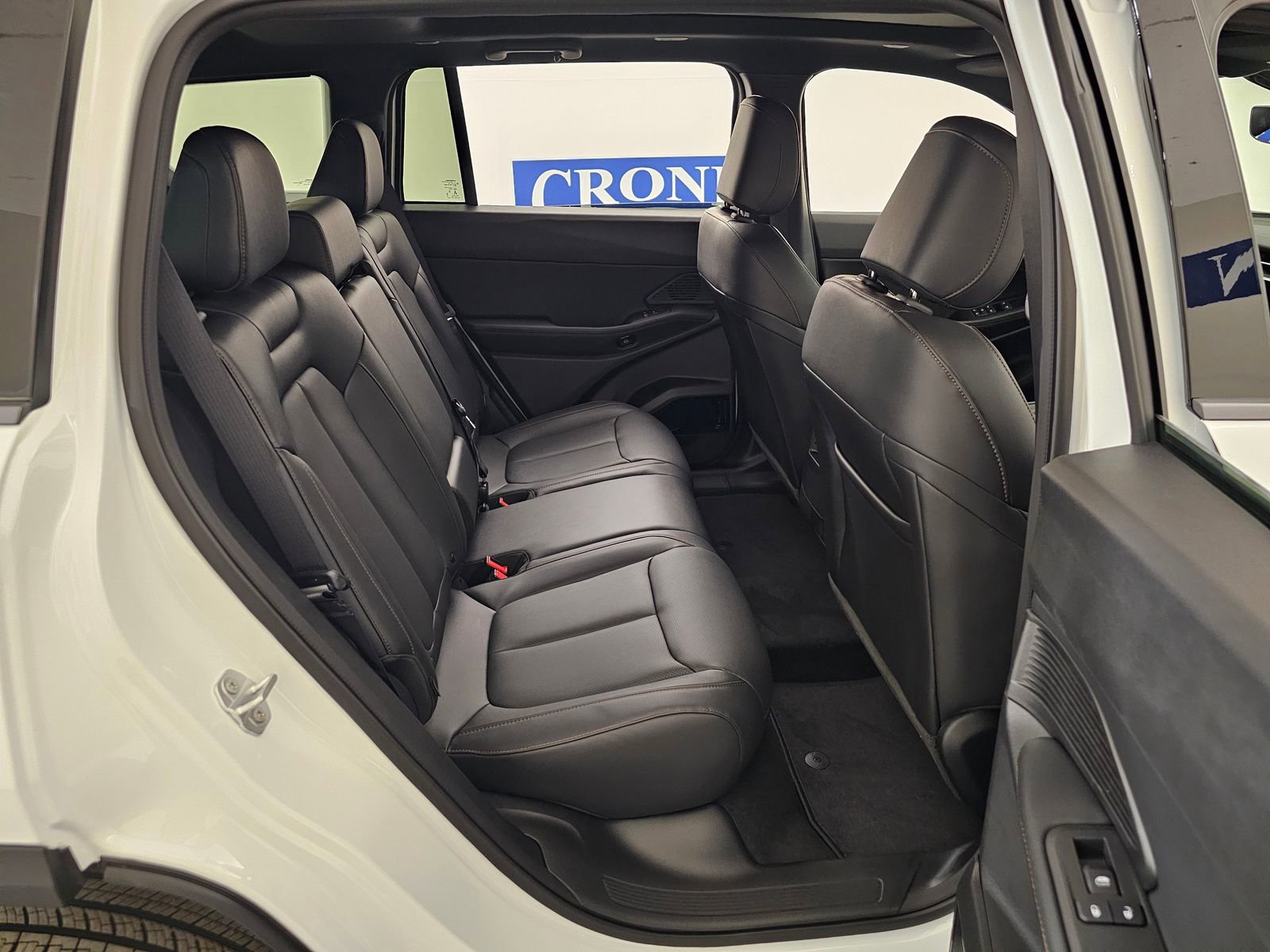 New 2026 Jeep Cherokee Laredo image 39