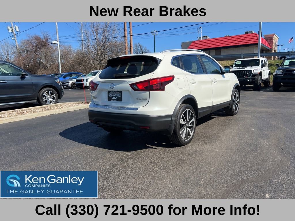 Used 2017 Nissan Rogue Sport SL image 8