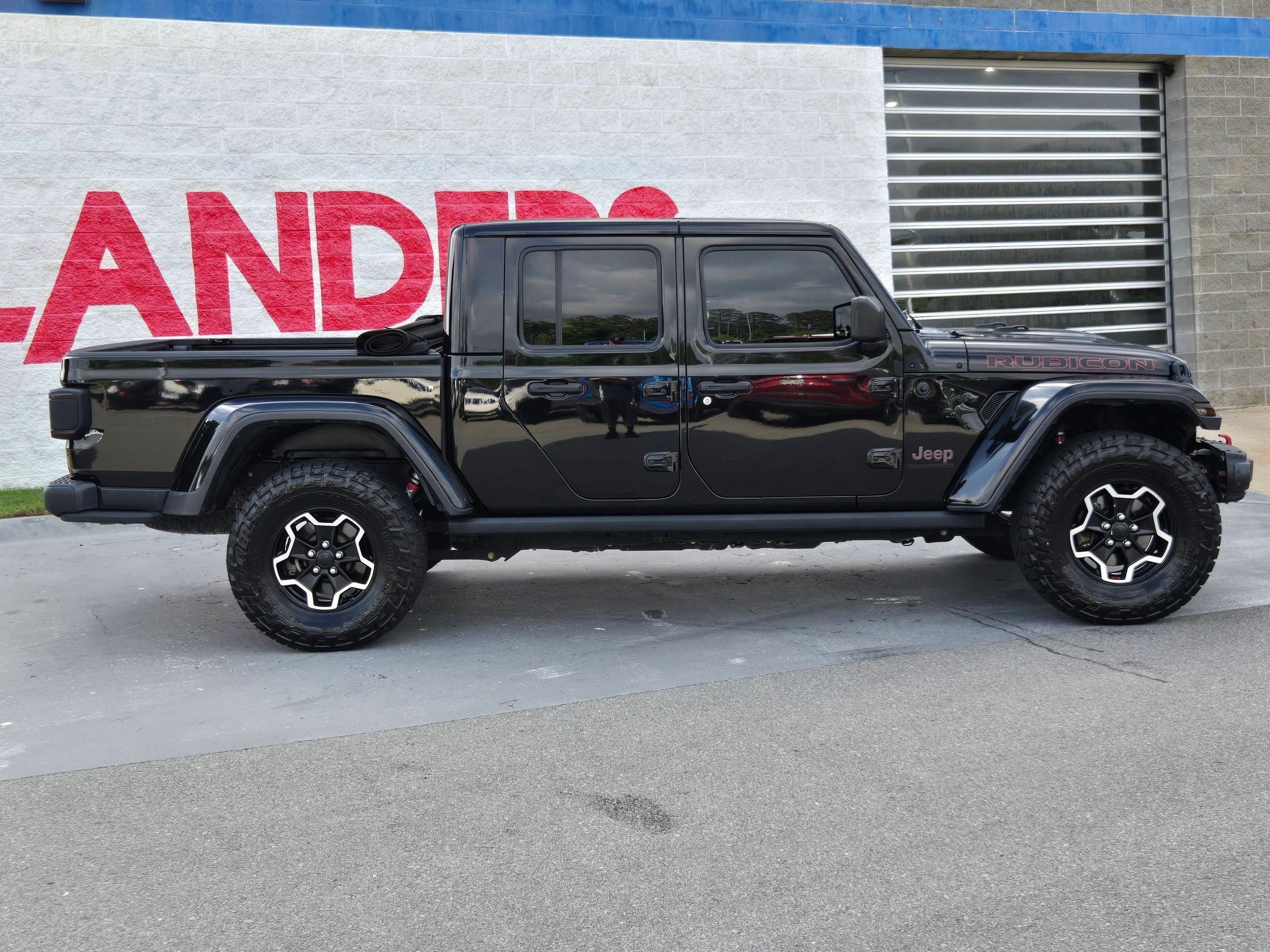Used 2020 Jeep Gladiator Rubicon AWD/4WD image 8